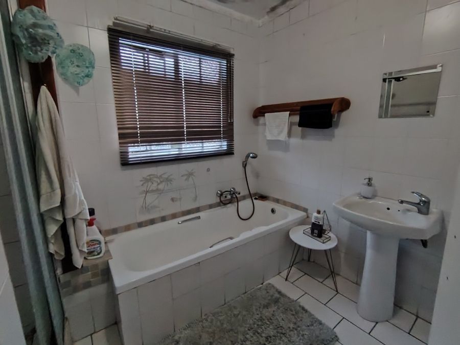 3 Bedroom Property for Sale in Baysvalley Free State